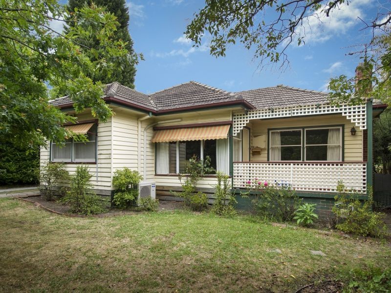 10 Heather Grove, Nunawading VIC 3131