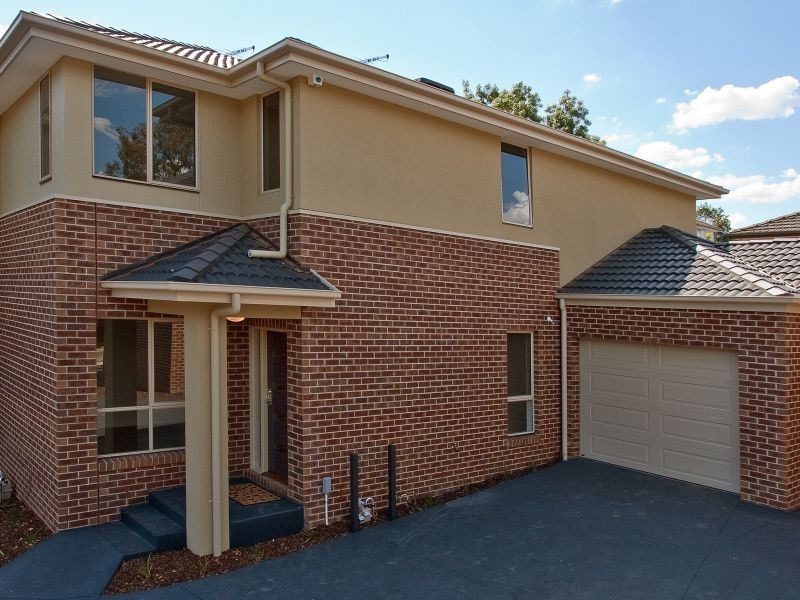 2/17 Sunhill Avenue, Burwood VIC 3125