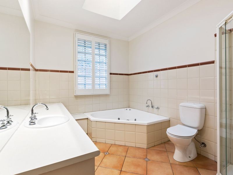 57 Woodhouse Grove, Box Hill North VIC 3129