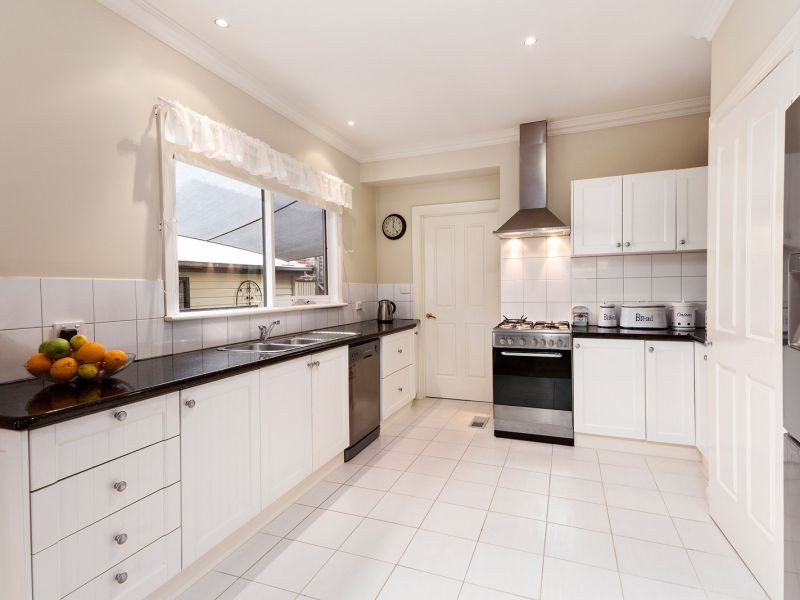 1/19 Shawlands Avenue, Blackburn South VIC 3130