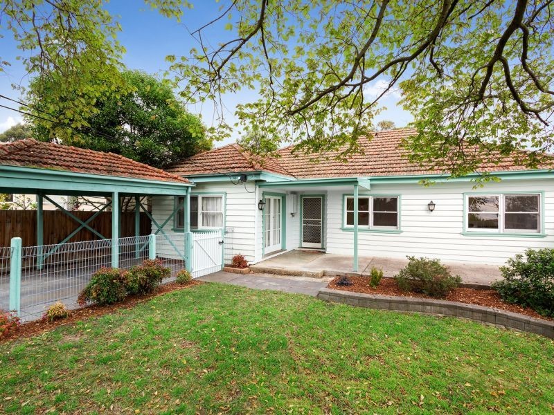 1/2 Hurter Street, Blackburn South VIC 3130