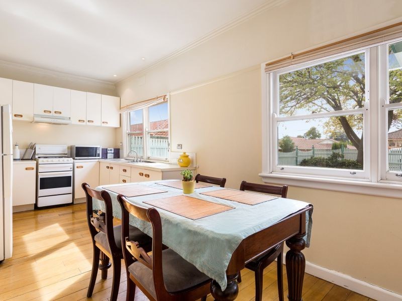 1/2 Hurter Street, Blackburn South VIC 3130