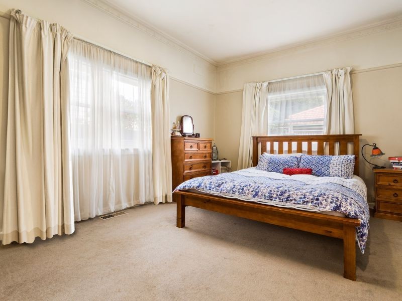 1/2 Hurter Street, Blackburn South VIC 3130