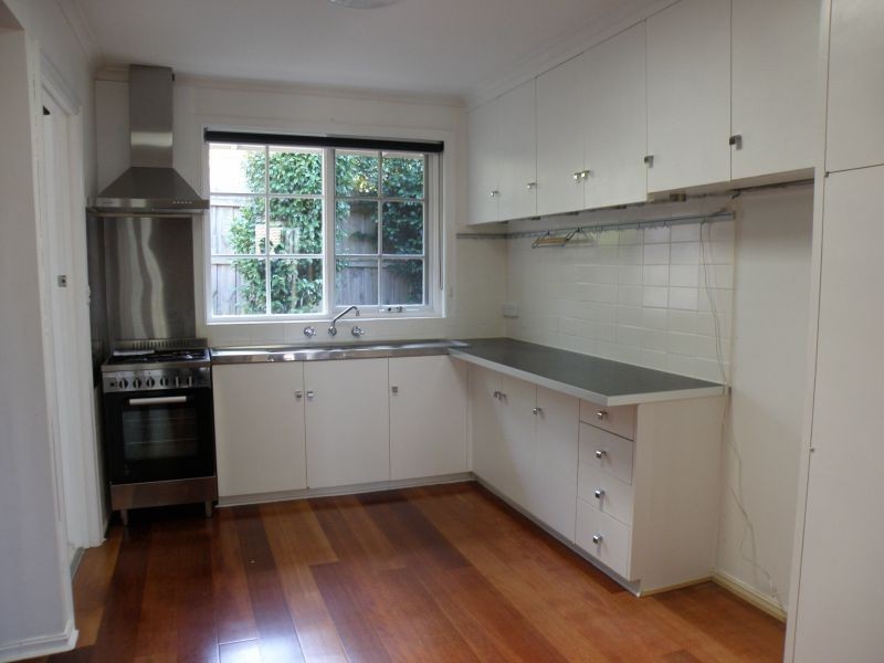 4/20 Florence Road, Surrey Hills VIC 3127