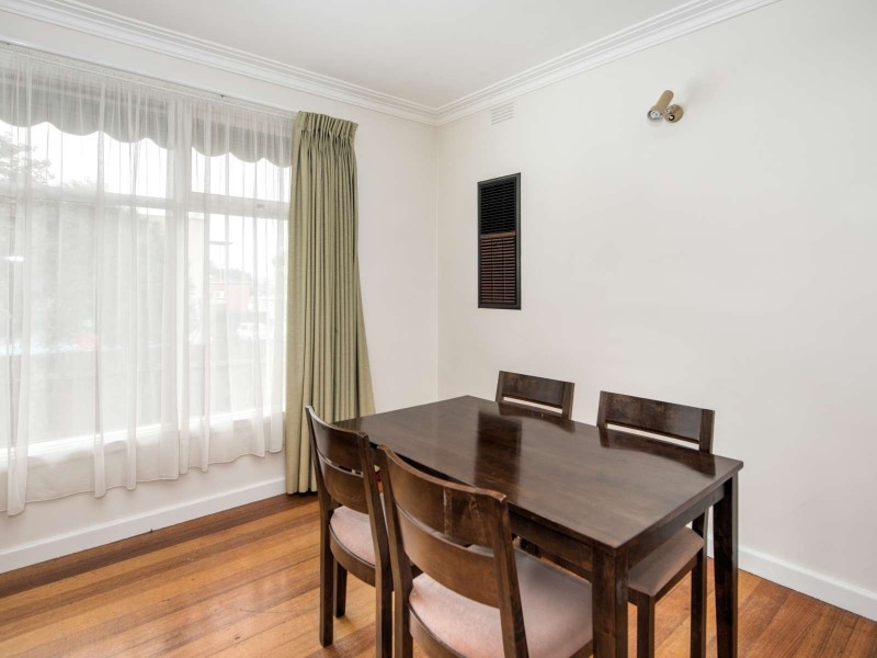 17 Barlyn Road, Mount Waverley VIC 3149