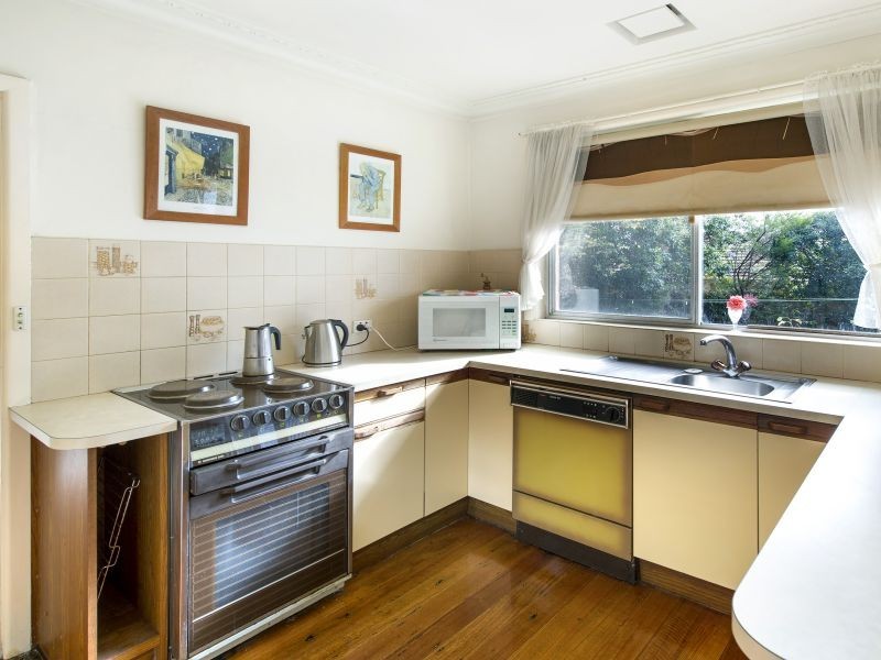 50 Strabane Avenue, Mont Albert North VIC 3129