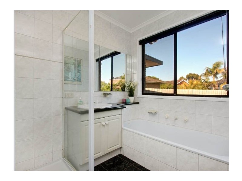 18 Cohuna Court, Burwood East VIC 3151