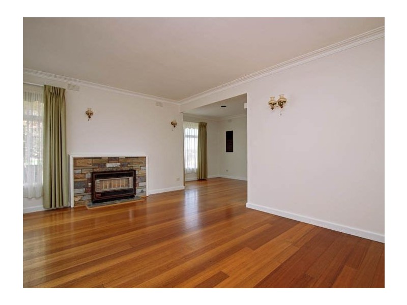 17 Barlyn Road, Mount Waverley VIC 3149