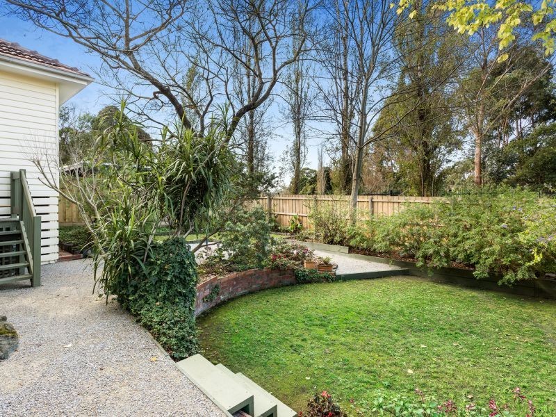 2 Sycamore Street, Box Hill South VIC 3128