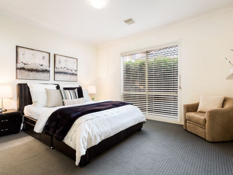 12 Parkway Lane, Mitcham VIC 3132