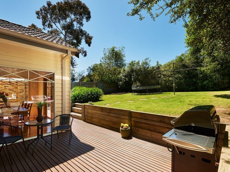 18 Tyrrell Street, Mont Albert North VIC 3129