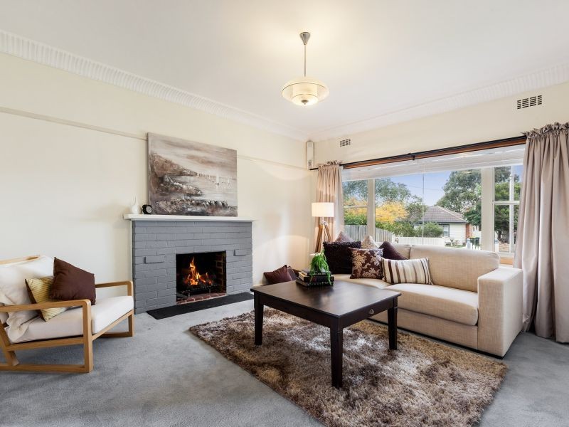 68 Woodhouse Grove, Box Hill North VIC 3129