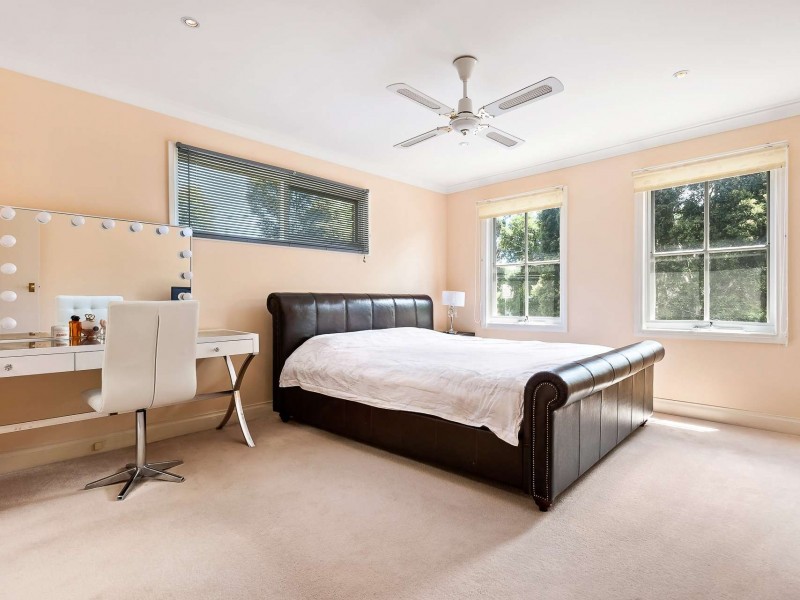 7 Kinsale Crescent, Mont Albert North VIC 3129