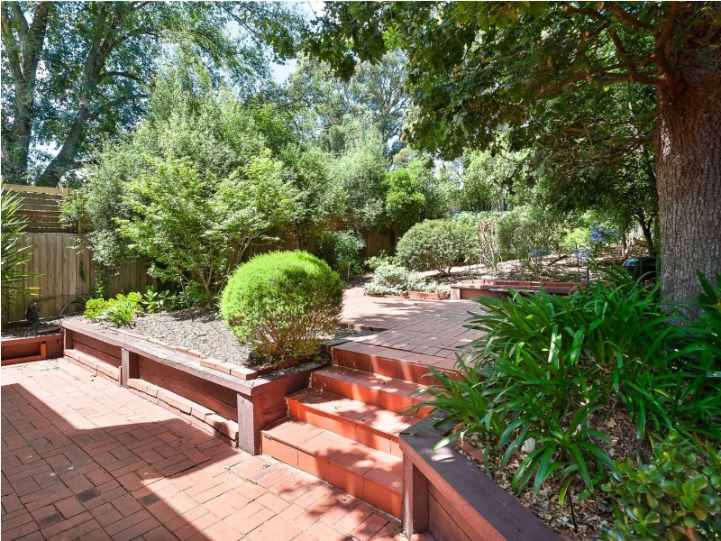 7 Kinsale Crescent, Mont Albert North VIC 3129