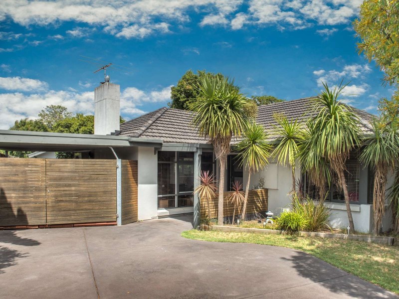 45 Longbrae Court, Forest Hill VIC 3131