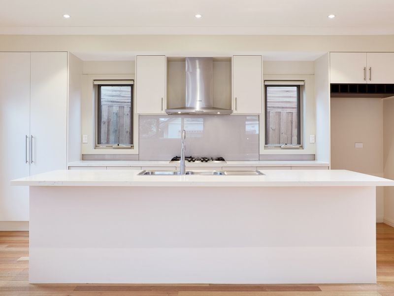 1/110 Parer Street, Burwood VIC 3125