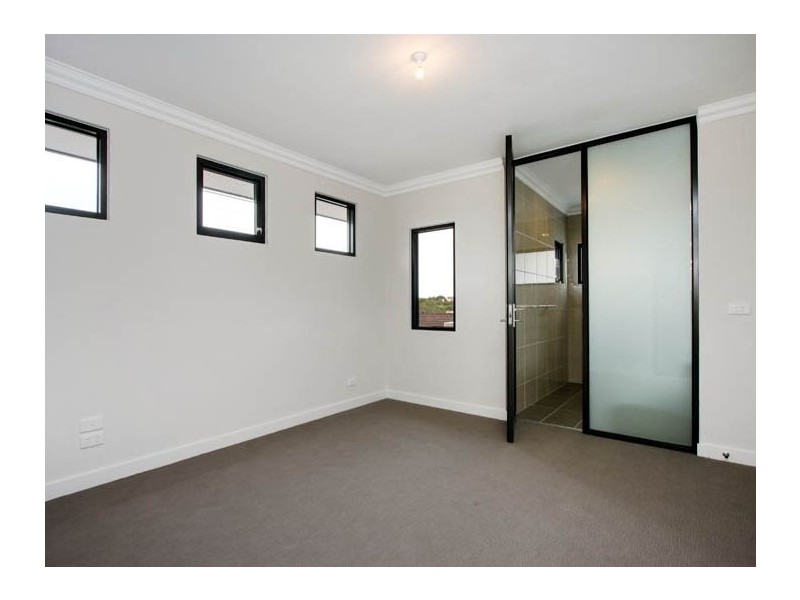 2/35 Stott street, Box Hill South VIC 3128