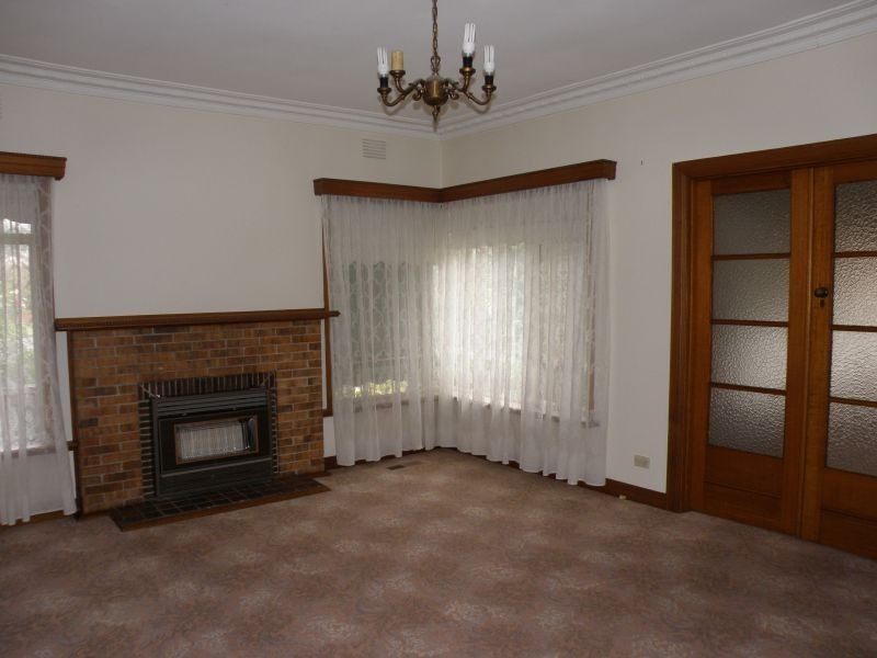 25 Graham Place, Box Hill VIC 3128