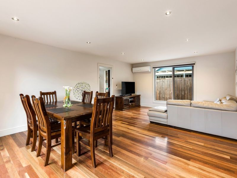 2/8 Narallah Grove, Box Hill North VIC 3129