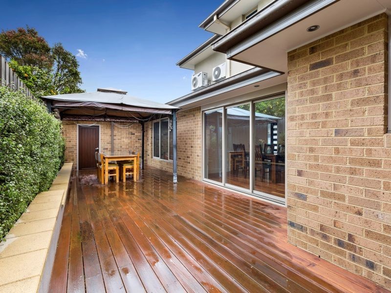 2/8 Narallah Grove, Box Hill North VIC 3129