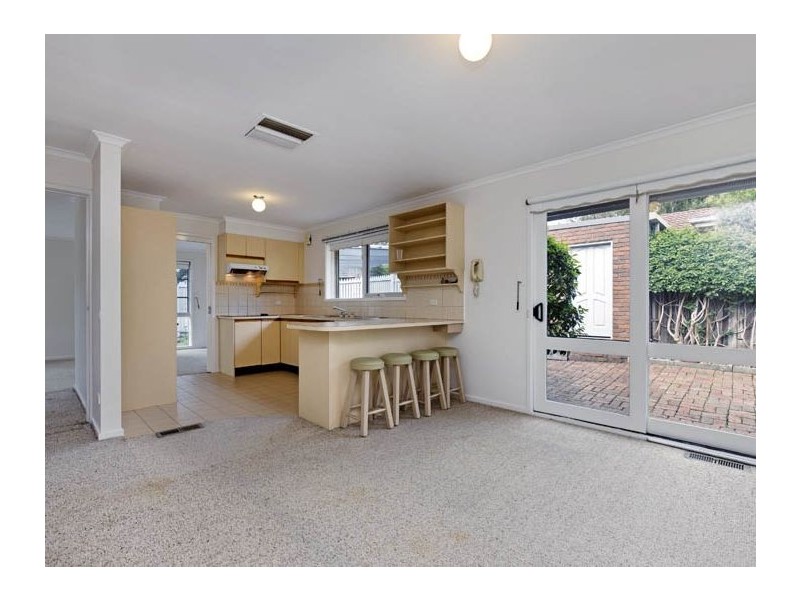 1/2 Maple Street, Box Hill VIC 3128