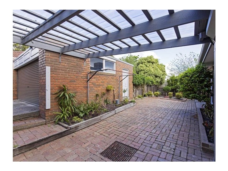1/2 Maple Street, Box Hill VIC 3128