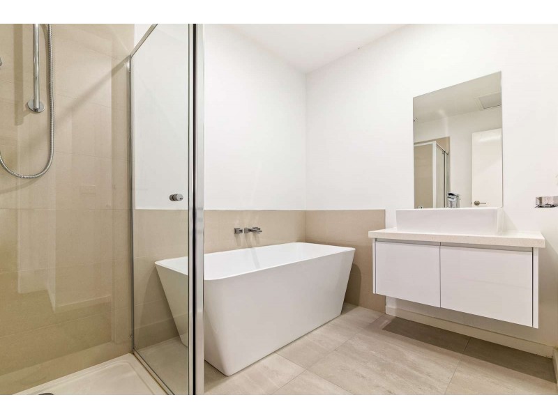 2/28 Heatherdale Road, Mitcham VIC 3132