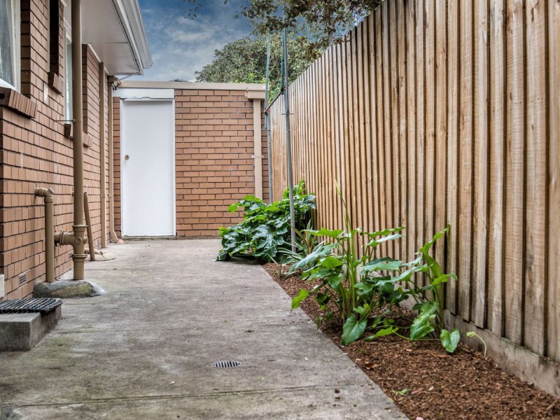 1/130 Windsor Crescent, Surrey Hills VIC 3127