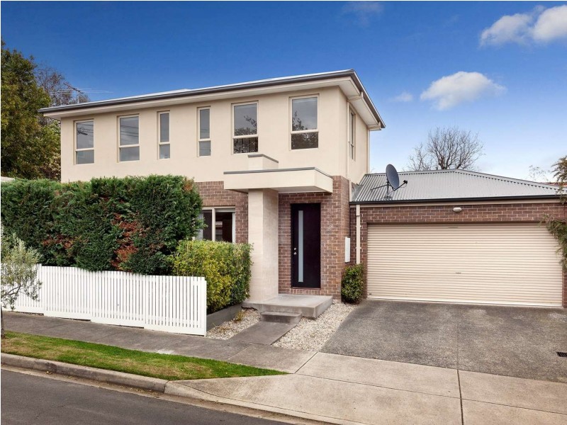 2 McGowans Lane, Burwood VIC 3125