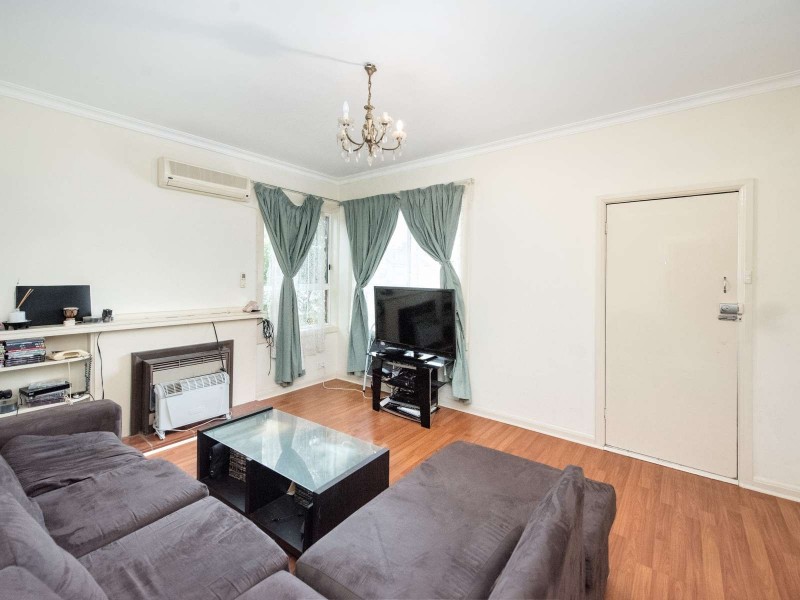 44 Southern Road, Heidelberg Heights VIC 3081