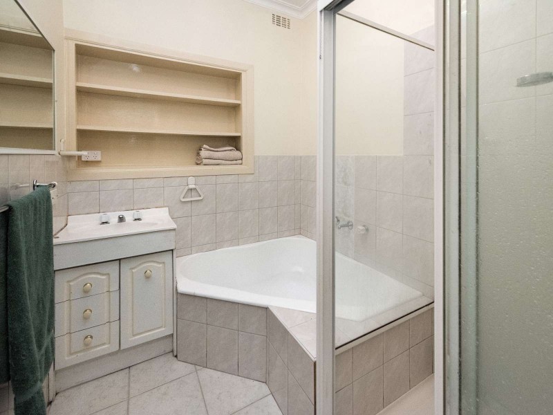 44 Southern Road, Heidelberg Heights VIC 3081