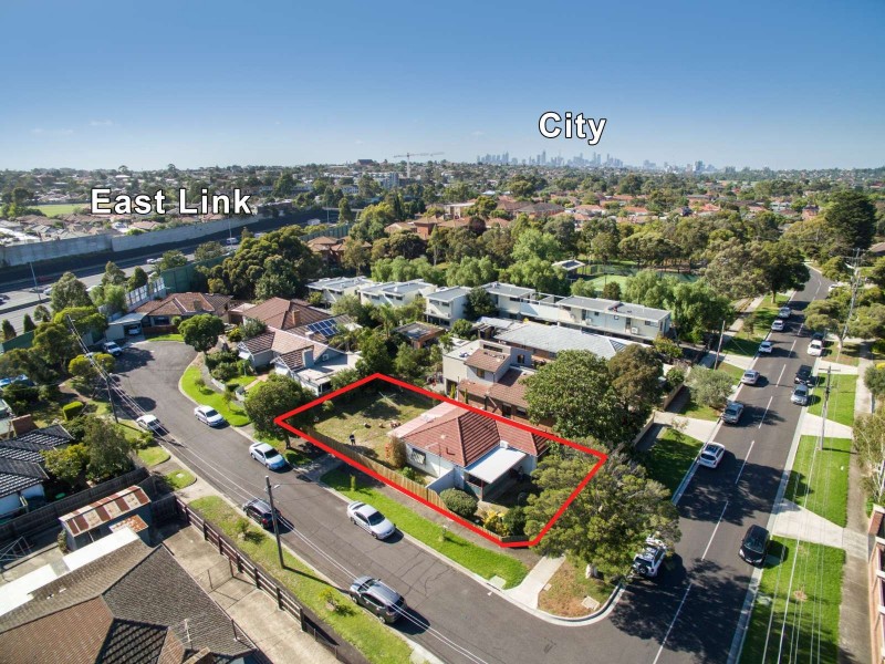 32 Hopetoun Avenue, Brunswick West VIC 3055