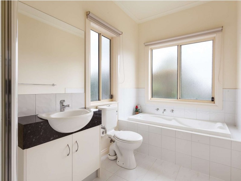 120A Woodhouse Grove, Box Hill North VIC 3129