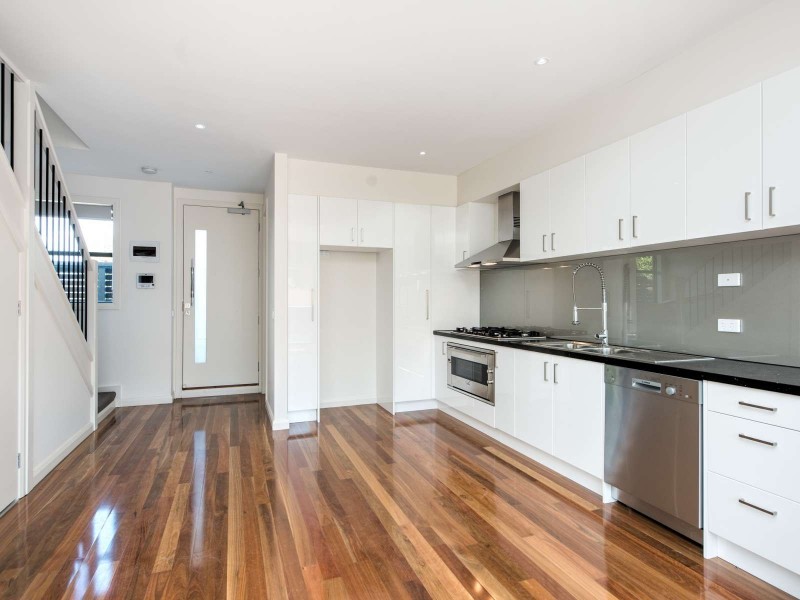 4/69 Tram Road, Doncaster VIC 3108