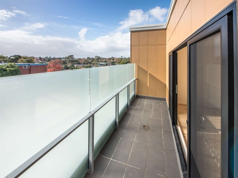 Apt 202, 2-4 Kent Road, Box Hill VIC 3128