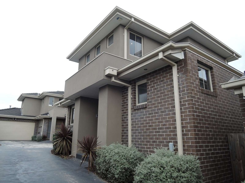 2/17 Johnston Street, Burwood VIC 3125