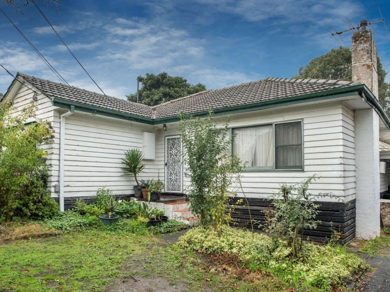 9 Neville Street, Ringwood VIC 3134