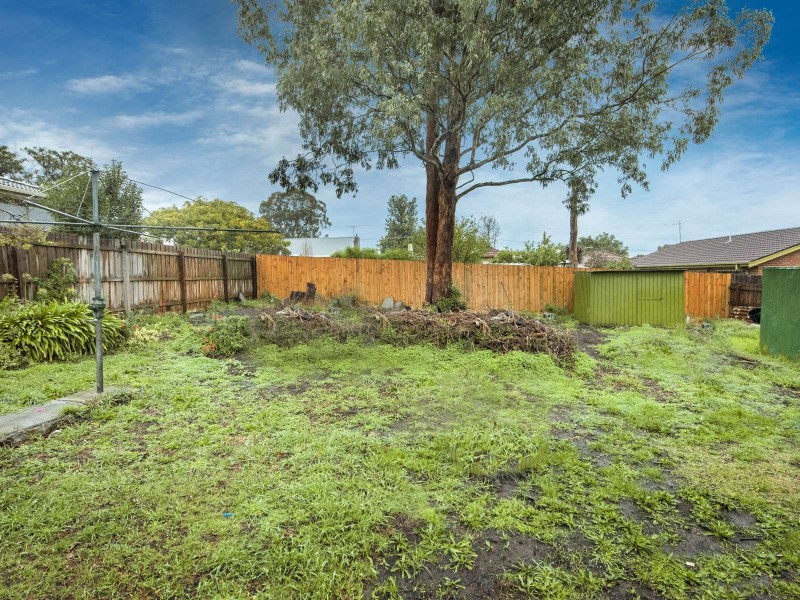 9 Neville Street, Ringwood VIC 3134