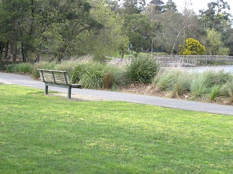 9 Neville Street, Ringwood VIC 3134