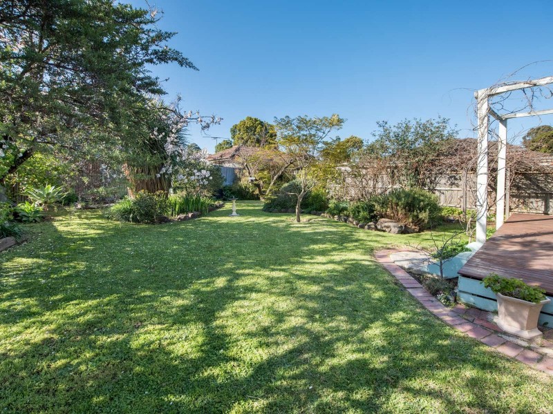 35 Aberdeen Road, Blackburn South VIC 3130