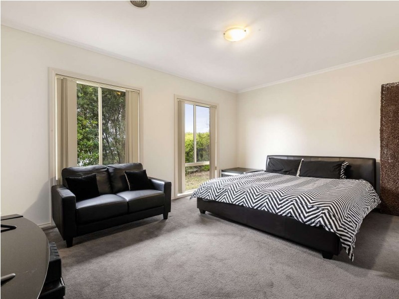 30 Mountain View Road, Nunawading VIC 3131