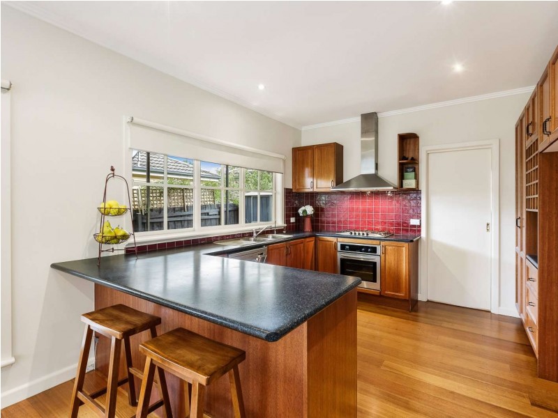 6 Leach Avenue, Box Hill North VIC 3129