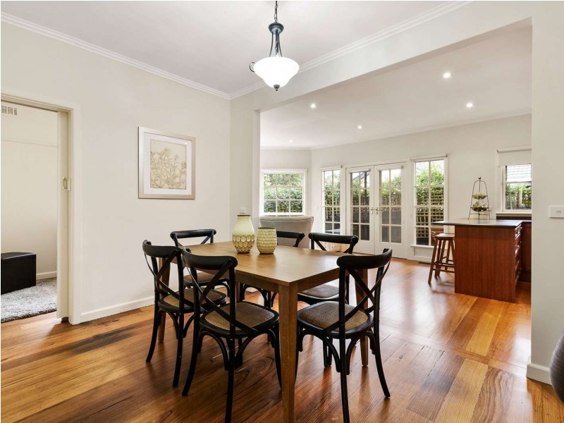 6 Leach Avenue, Box Hill North VIC 3129