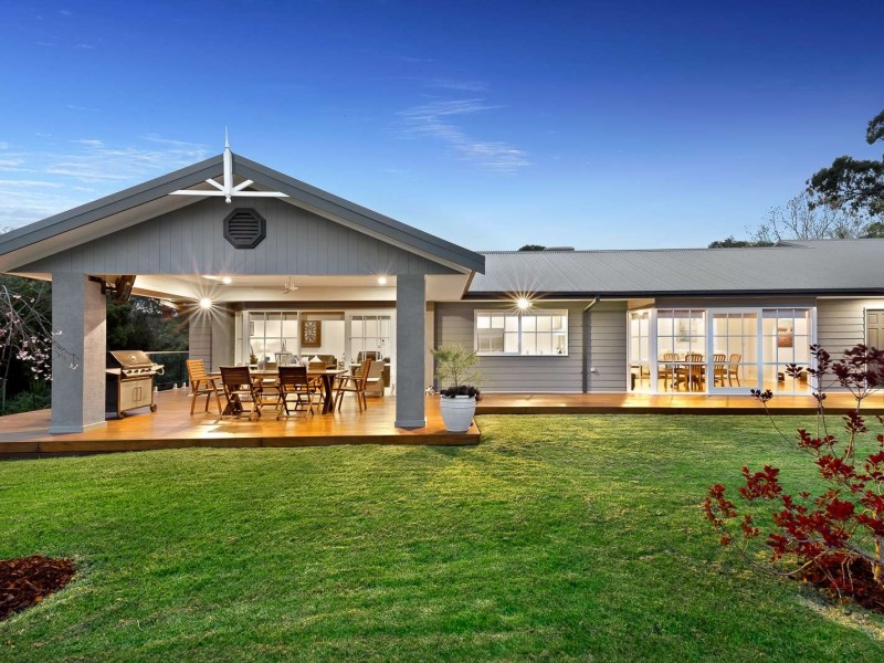 32 Carroll Avenue, Croydon VIC 3136