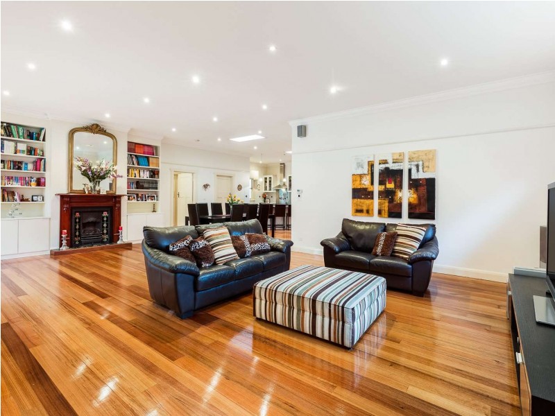 30 Graham Place, Box Hill VIC 3128