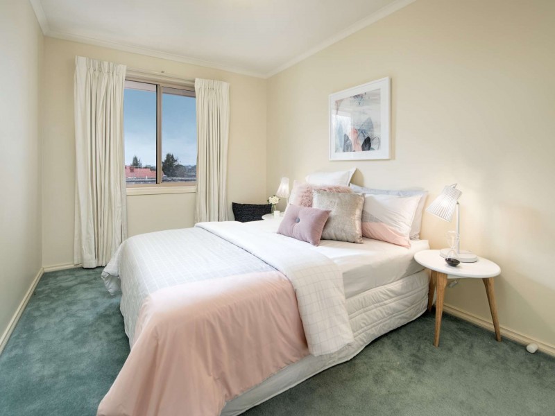 17 Springfield Road, Blackburn North VIC 3130