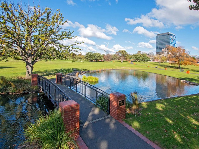 3 Olympiad Crescent, Box Hill North VIC 3129