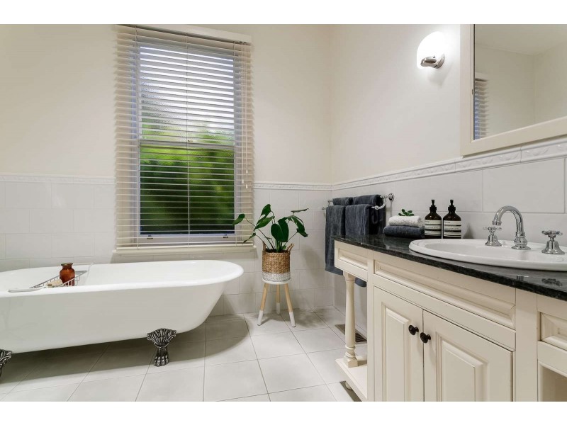 6 Bass Street, Box Hill VIC 3128