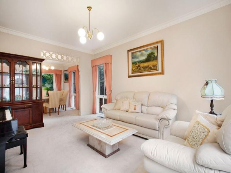 7 Kinsale Crescent, Mont Albert North VIC 3129