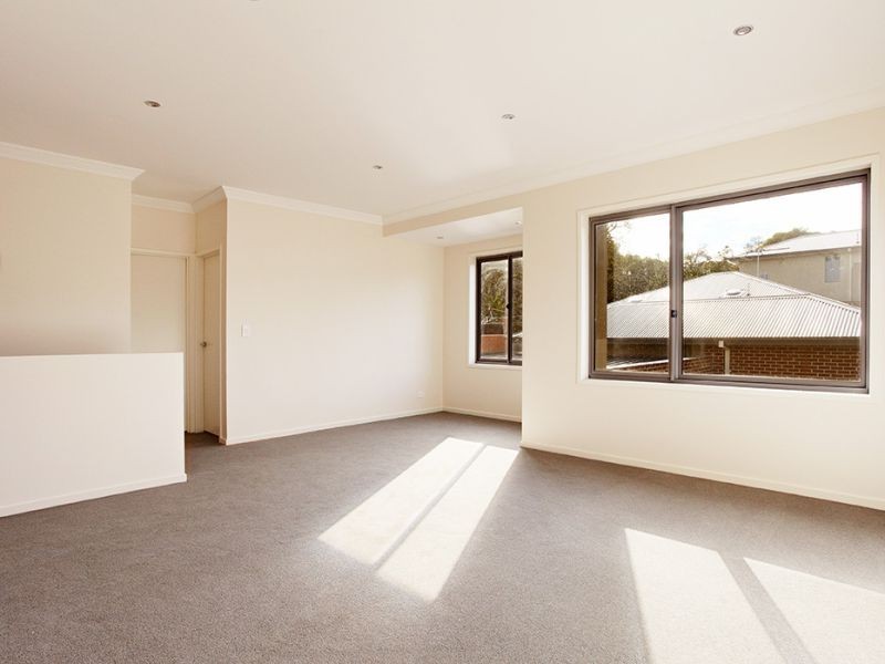 1/121 Albion Road, Box Hill VIC 3128